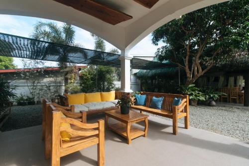 RedDoorz @ Casa Rafaelle Transient Ilocos Sur - 편의 시설/서비스