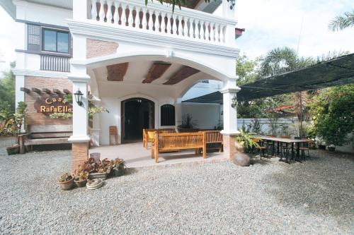 RedDoorz @ Casa Rafaelle Transient Ilocos Sur - 숙소 외관