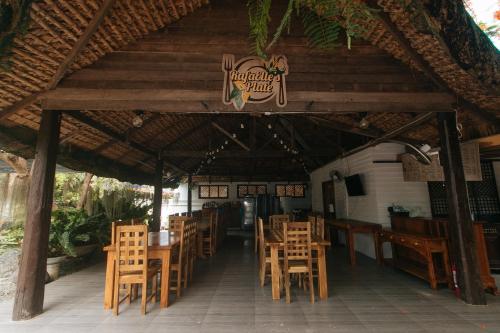 RedDoorz @ Casa Rafaelle Transient Ilocos Sur - 레스토랑