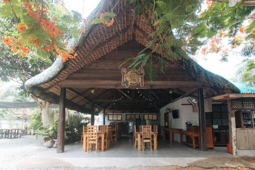 RedDoorz @ Casa Rafaelle Transient Ilocos Sur - 레스토랑