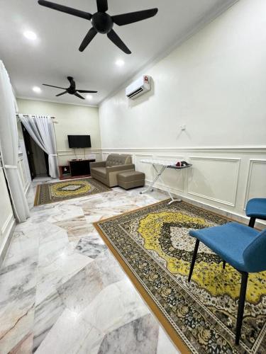 De Raisha Homestay in Penaga