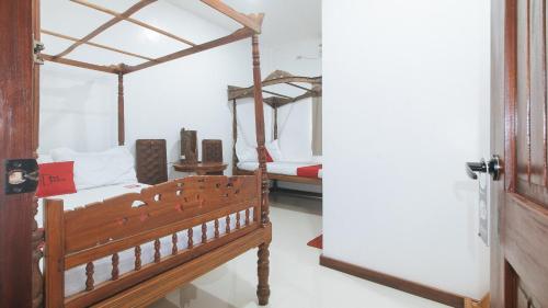 RedDoorz @ Casa Rafaelle Transient Ilocos Sur