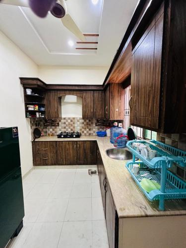 Entire Place - image 2