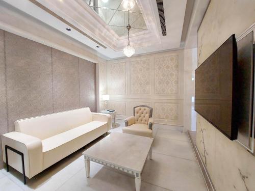 ELYSEES  BOUTIQUE  MOTEL in เหมียวลี่