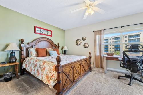 Beautiful Bohemian themed condo with 32 corner unit with pond views. OW15-307 in New Smyrna Beach, USA