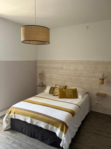 1 double bed