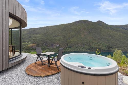 Hot tub, Sogndal Fjordpanorama- The Panorama View 2 in Sogndal