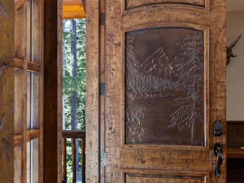 Snowed Inn - Meredith Lodging