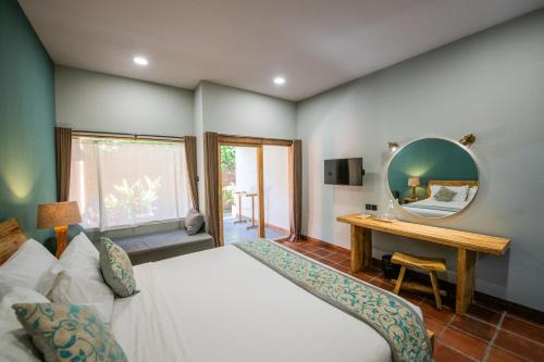 Economy Double Room image 10