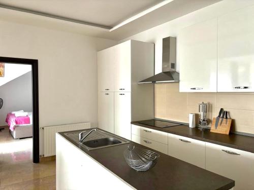 مطبخ, Apartment With Sea View in Kamenari in Josice