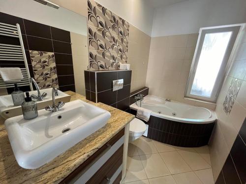 City Apartman ház