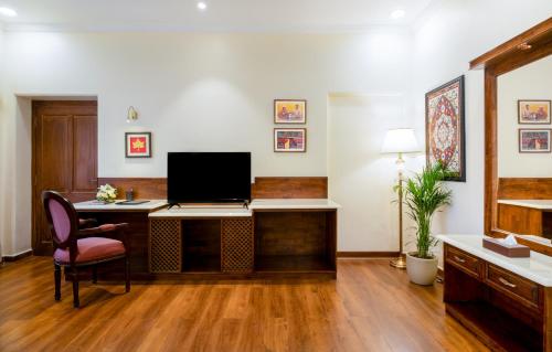 Moghal Mahal Resort Rajbagh Srinagar Moghal Mahal Resort Rajbagh Srinagar