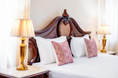 Moghal Mahal Resort Rajbagh Srinagar Moghal Mahal Resort Rajbagh Srinagar