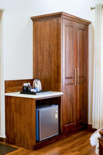 Moghal Mahal Resort Rajbagh Srinagar Moghal Mahal Resort Rajbagh Srinagar