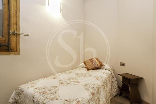 Practico apartamento en Gracia