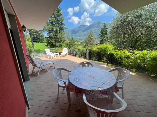 Dārzs, Casa Rossa al Lago - Apt Terrazza in Spinone Al Lago