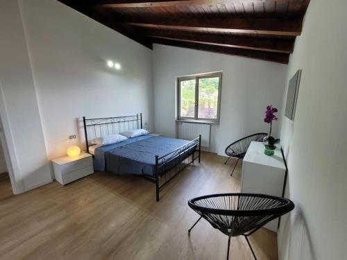 Casa Giuly , attico sul lago, Belgirate (foto 3)