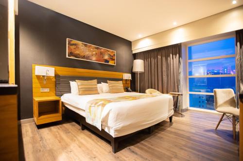 Classic Room Mountain View  image 7