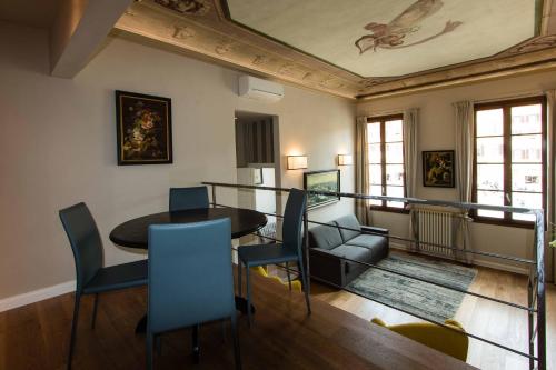 Maison Alighieri, Florencja