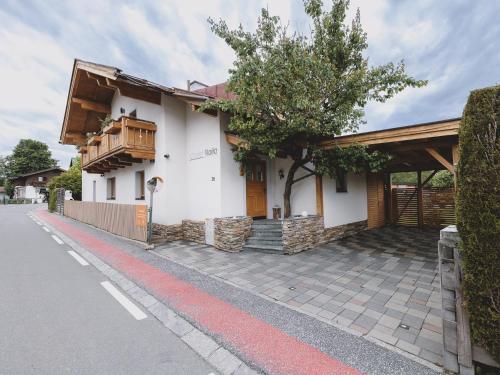 Chalet Naila by we rent, Bruck an der Grossglocknerstrasse