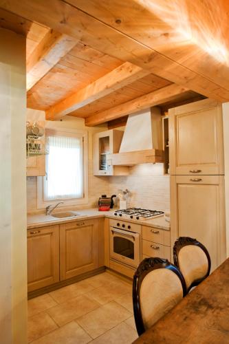 virtuve, Residence La Corte in Veza D'Olio