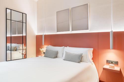 Deluxe Double Room image 4