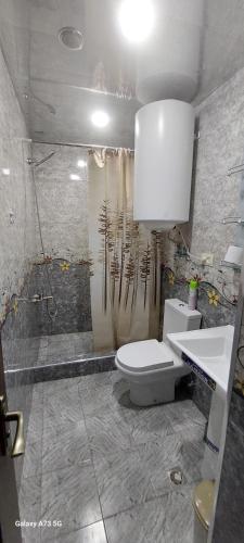 Shower, Kochants Guesthouse in Tatev