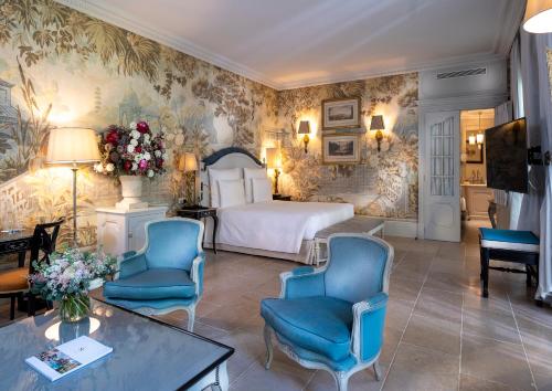 room detail thumbnail 1