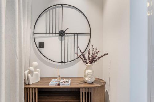 STAY BY LATINEM Luxury 2BR Holiday Home W204 near Burj Khalifa, Dubaï (photo 8)