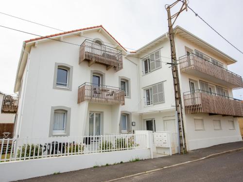 Apartment Cap Océan-1 by Interhome (Apartment Cap Ocean-1 by Interhome) in كابريتون