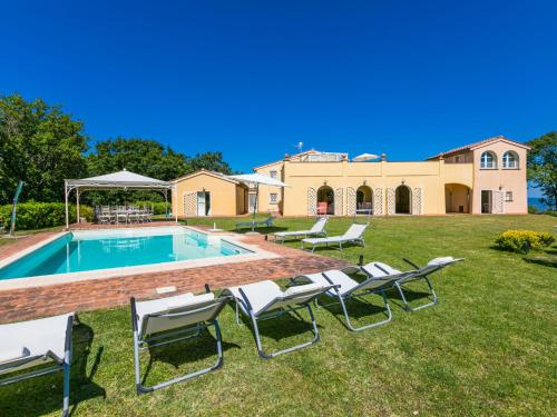  Villa Poggio al Pruno by Interhome in Sassa