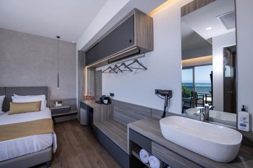 Creta Palm Resort Hotel & Apartments