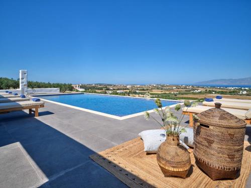 Luxurious Villa Pactia amazing pool