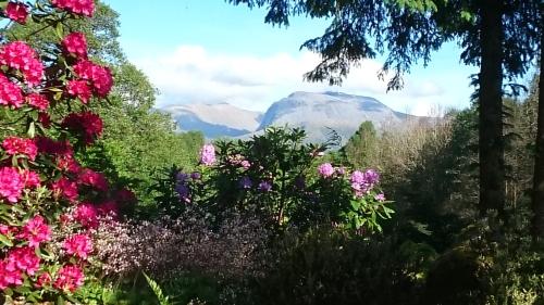 TOM BEAG - Ben Nevis view ROOMS chambre d'hôte Loch Eil Outward Bound Railway Station