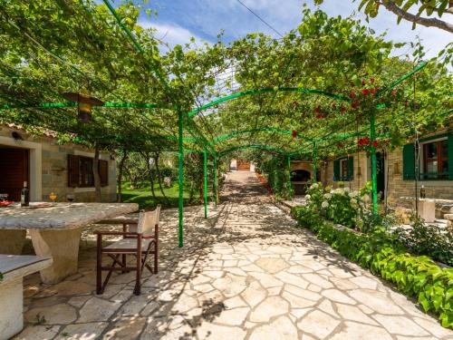 Holiday Home Nataša by Interhome (Holiday Home Natasa by Interhome) in Stankovci