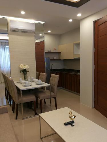 Adria Residences - Diamond Garden - 2 Bedroom Unit for 4 Person, Manila (zdjęcie 6)