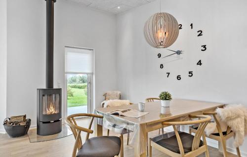 Kitchen, Stunning Home In Haderslev With Wifi in Aro