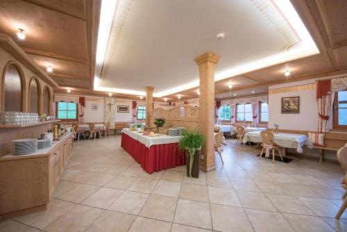 Restaurant, Hotel Pension Odles in San Martino In Badia