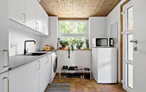 Konyha, Nice Home In Faxe Ladeplads With Wifi in Faxe