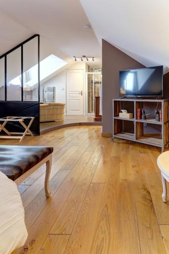 Champagne Domaine Sacret - AY - image 3