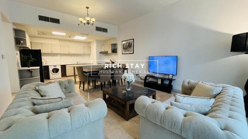 Canal View 2BR & Maid Room in KG Tower, Dubai Marina, Dubaj (fotografie 6)