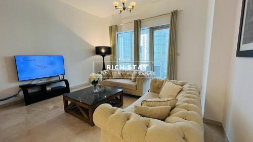Canal View 2BR & Maid Room in KG Tower, Dubai Marina, Dubaj (fotografie 7)