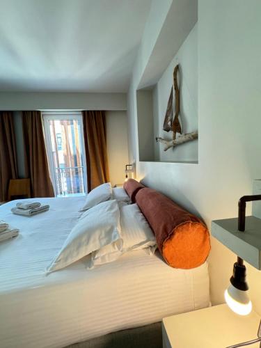 Lotus Center - image 16