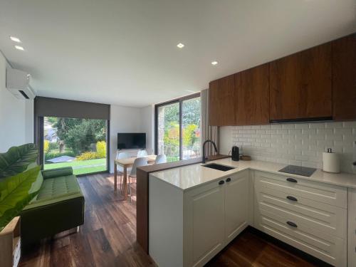 บริการและสิ่งอำนวยความสะดวก, Duas Quintas Areal in มาสโกเตโลส