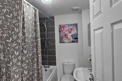 New Luxury 3 Bedroom House Next To COOP Stadium & Man City Stadium, Manchester (photo 10)