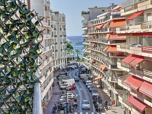 57m2 - 2 chambres, terrasse, Croisette-Martinez, Cannes (foto 6)