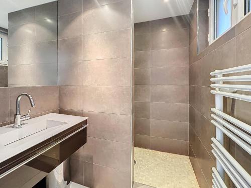 57m2 - 2 chambres, terrasse, Croisette-Martinez, Cannes (foto 7)