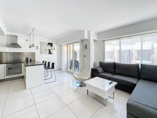 57m2 - 2 chambres, terrasse, Croisette-Martinez, Cannes (foto 8)