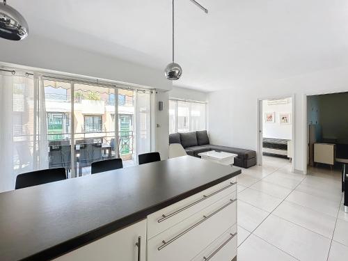 57m2 - 2 chambres, terrasse, Croisette-Martinez, Cannes (foto 10)