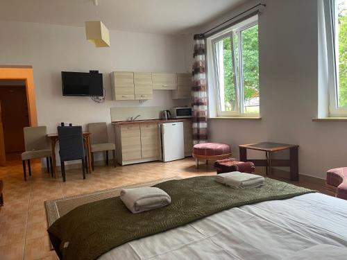 Family Room image 6